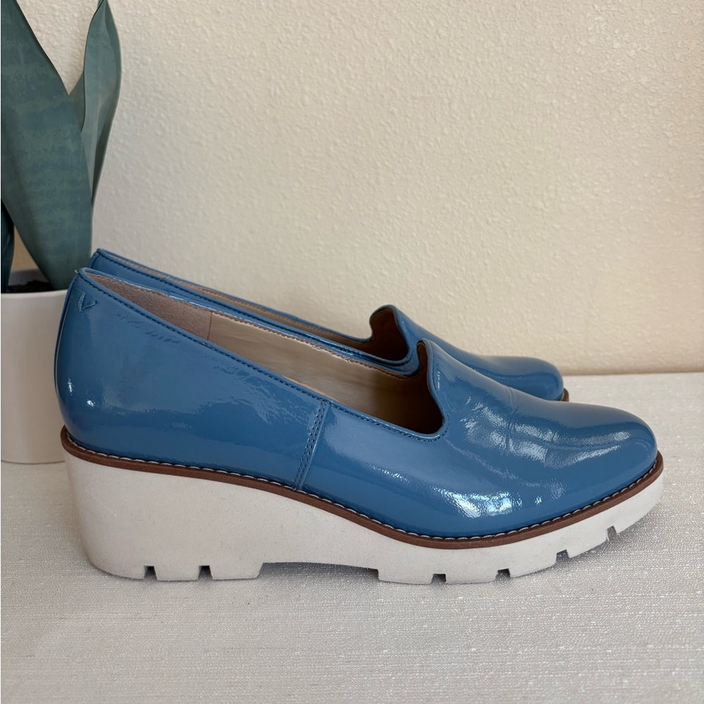 Vionic Willa Wedge Blue Patent Leather Loafers Women’s 11 - Picture 3 of 12